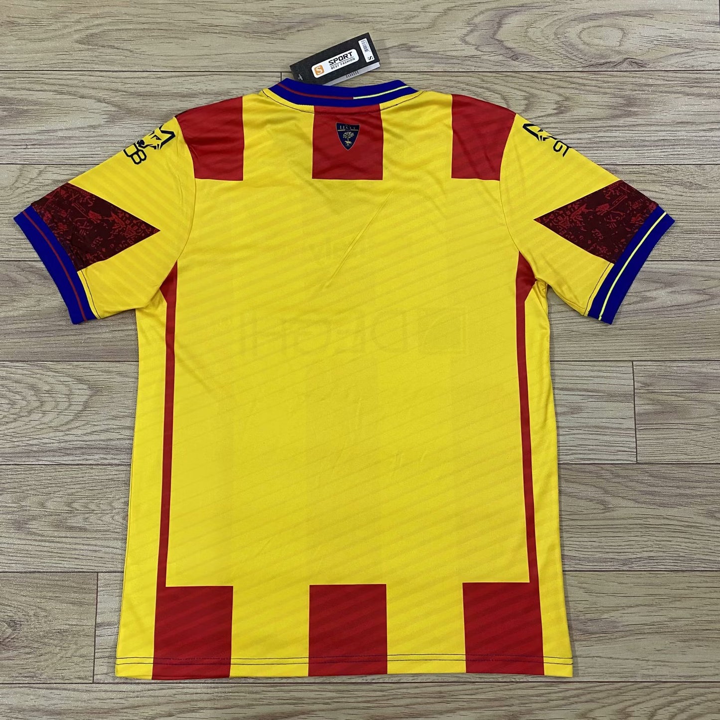 U.S. Lecce shirt Serie A 2023 2024