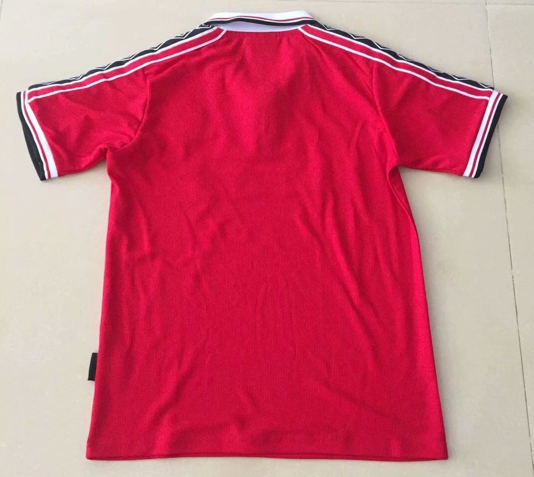 Manchester United 1999 Home jersey