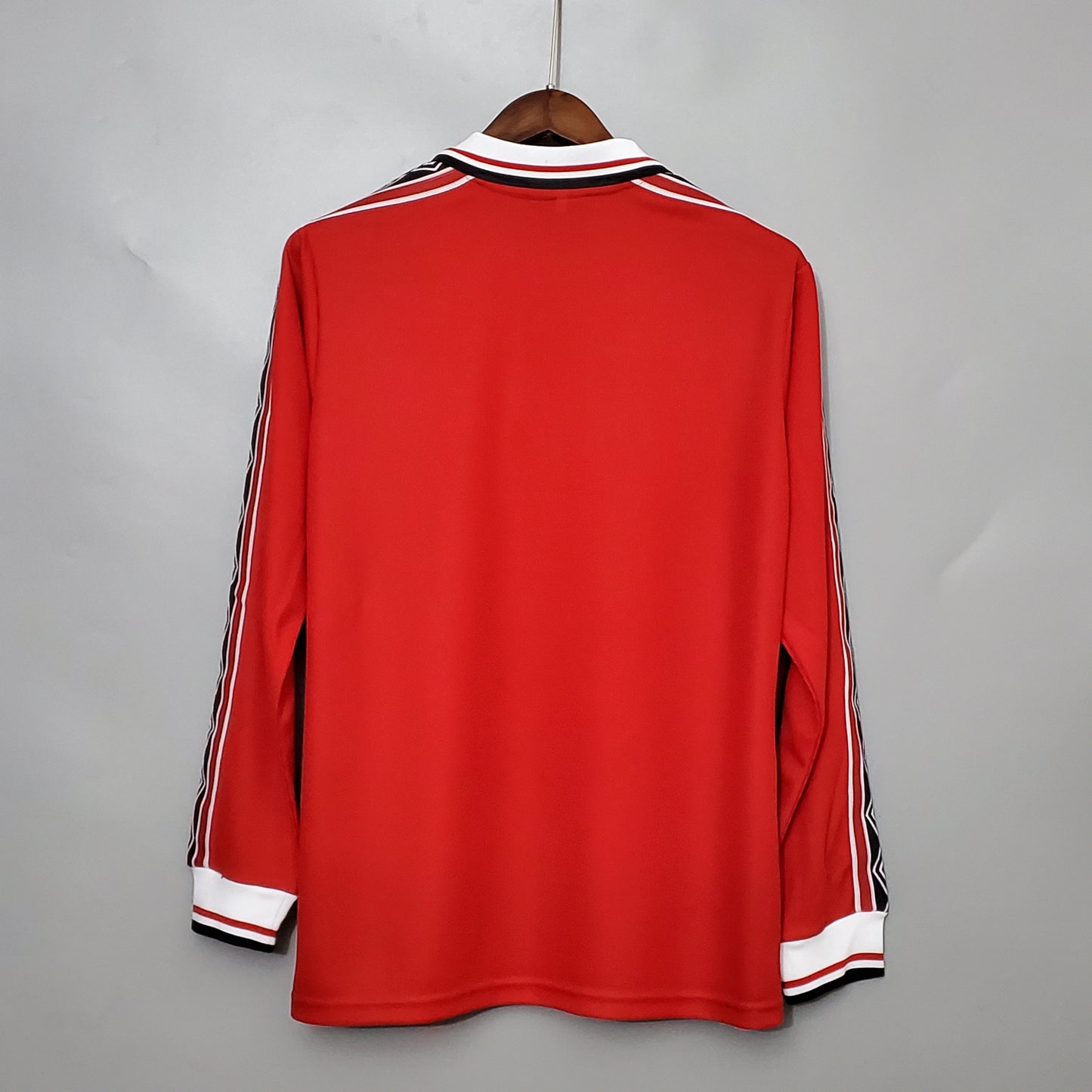 Manchester United 1999 Home jersey